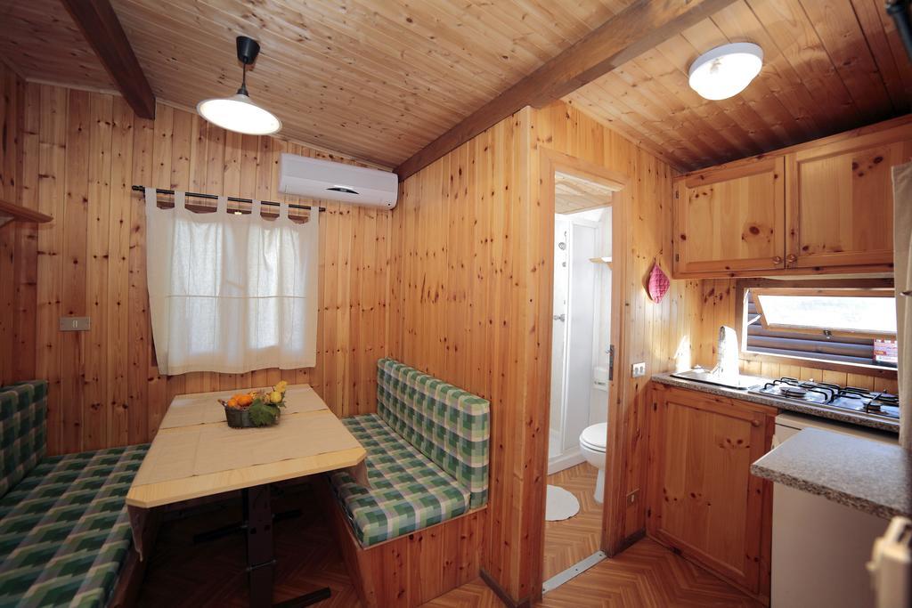 Il Frantoio Camping ซานบาร์โตโลเมโอ อัล มาเร ห้อง รูปภาพ