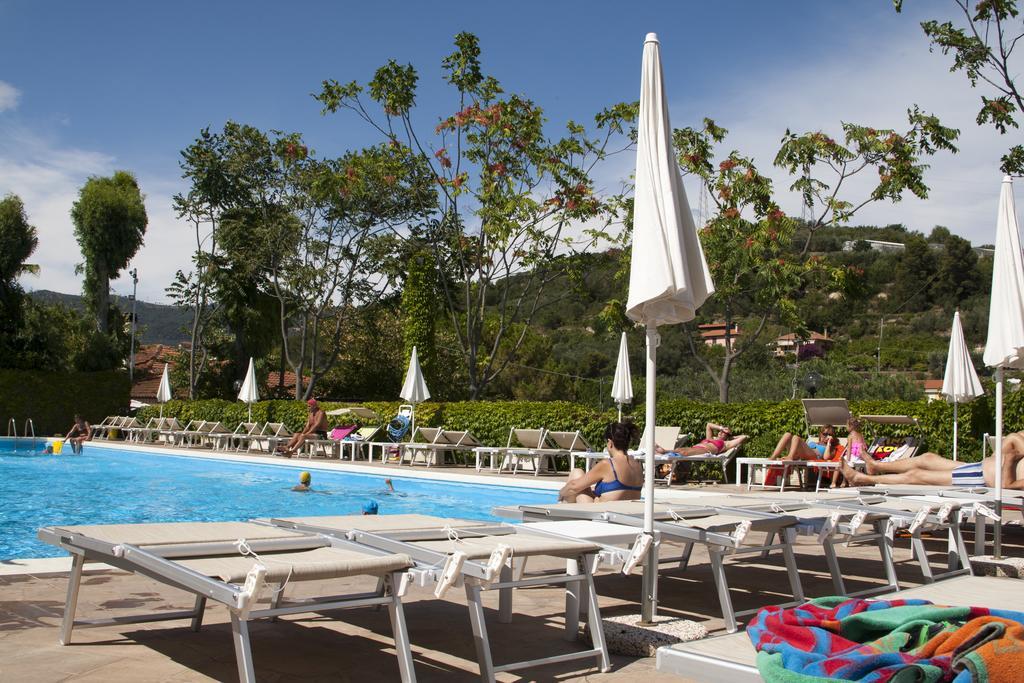 Il Frantoio Camping ซานบาร์โตโลเมโอ อัล มาเร ภายนอก รูปภาพ